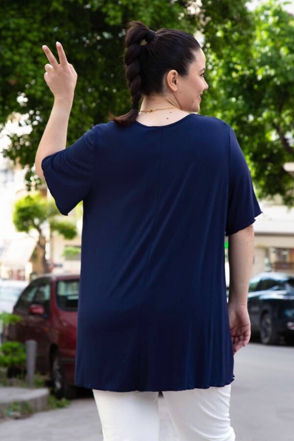 ΜΠΛΟΥΖΑ ΚΟΝΤΟΜΑΝΙΚΗ ΜΕ ΣΟΥΡΑ ΣΤΟ ΝΤΕΚΟΛΤΕ - Image 6