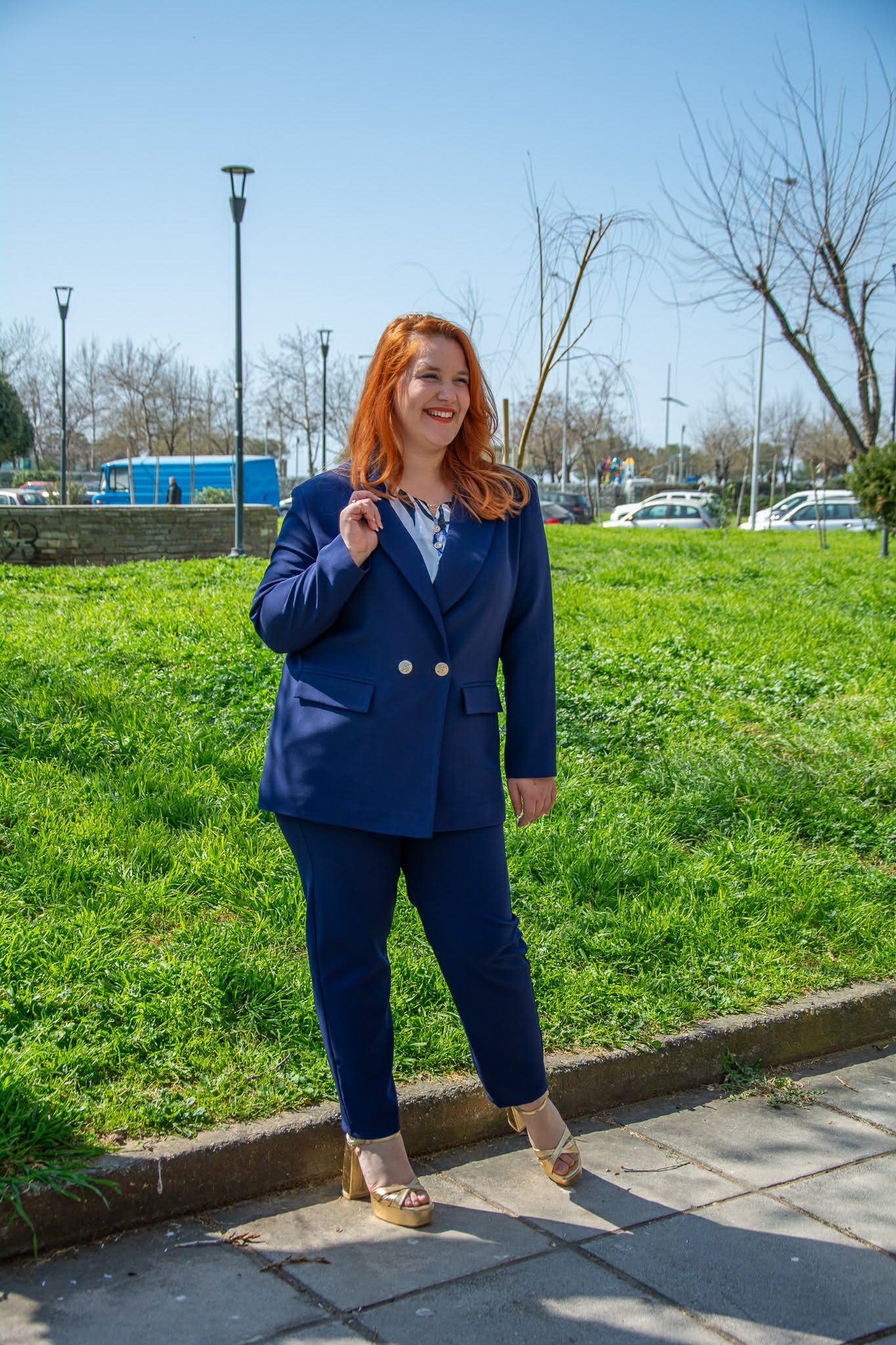 ΚΟΣΤΟΥΜΙ | ΣΑΚΑΚΙ ΜΕ ΔΙΠΛΟ ΚΟΥΜΠΙ - ΠΑΝΤΕΛΟΝΙ ΣΕ ΣΤΕΝΗ ΓΡΑΜΜΗ - Image 6