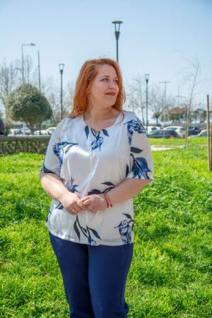 ΜΠΛΟΥΖΑ ΚΟΝΤΟΜΑΝΙΚΗ ΣΑΤΕΝ FLORAL ΜΕ ΧΡΥΣΕΣ ΛΕΠΤΟΜΕΡΕΙΕΣ